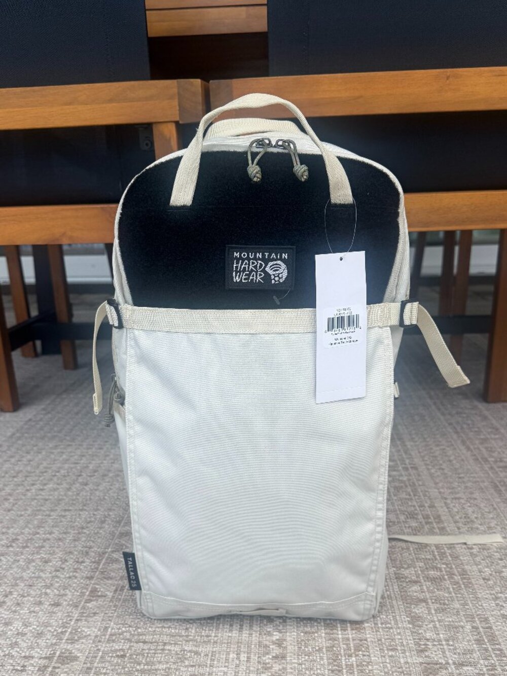 Mountain Hardwear Tallac 25L Women's Backpack White Utility Pack Outdoor New - Picture 1 of 13